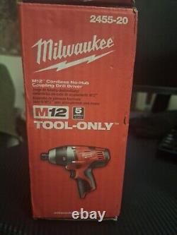 Milwaukee 2455-20 M12 NO-HUB Coupling Drill Driver With Case And Charger Battery