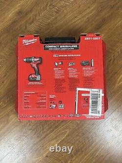Milwaukee 2606-22CT M18 Cordless Drill/Driver Kiy With Bag, Charger, & 2x Batteries